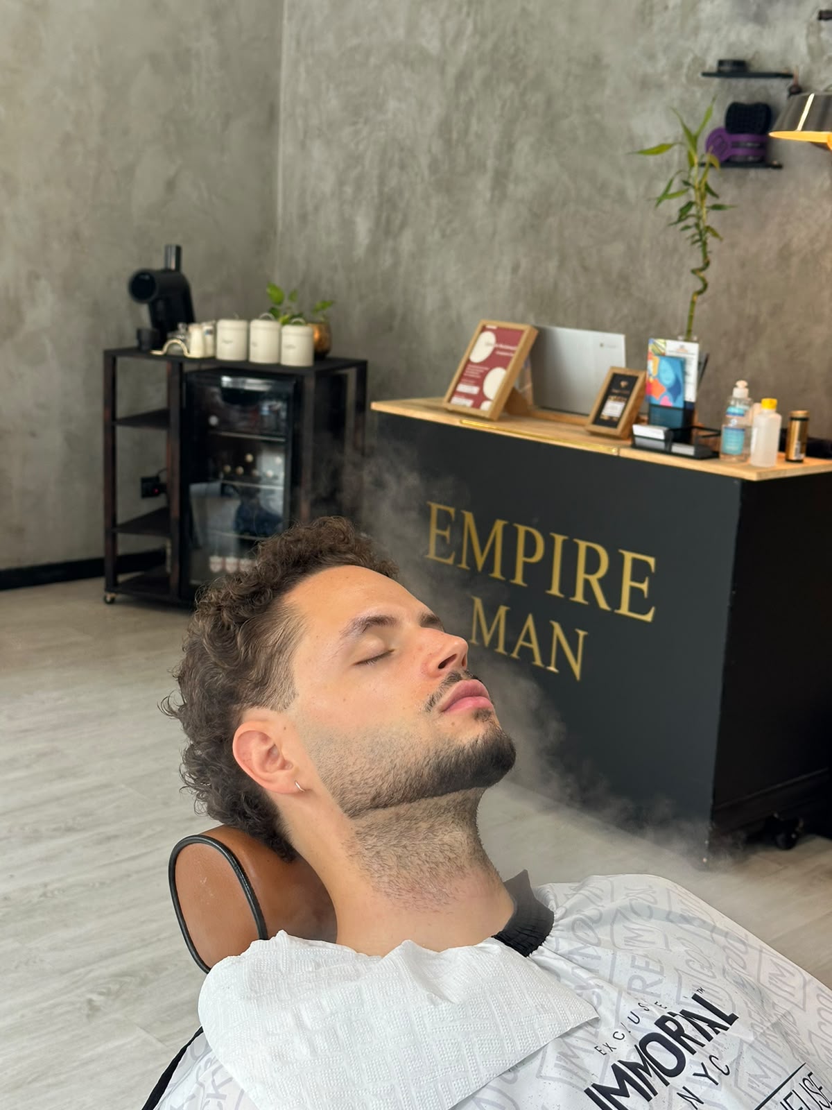Corte Empire Man